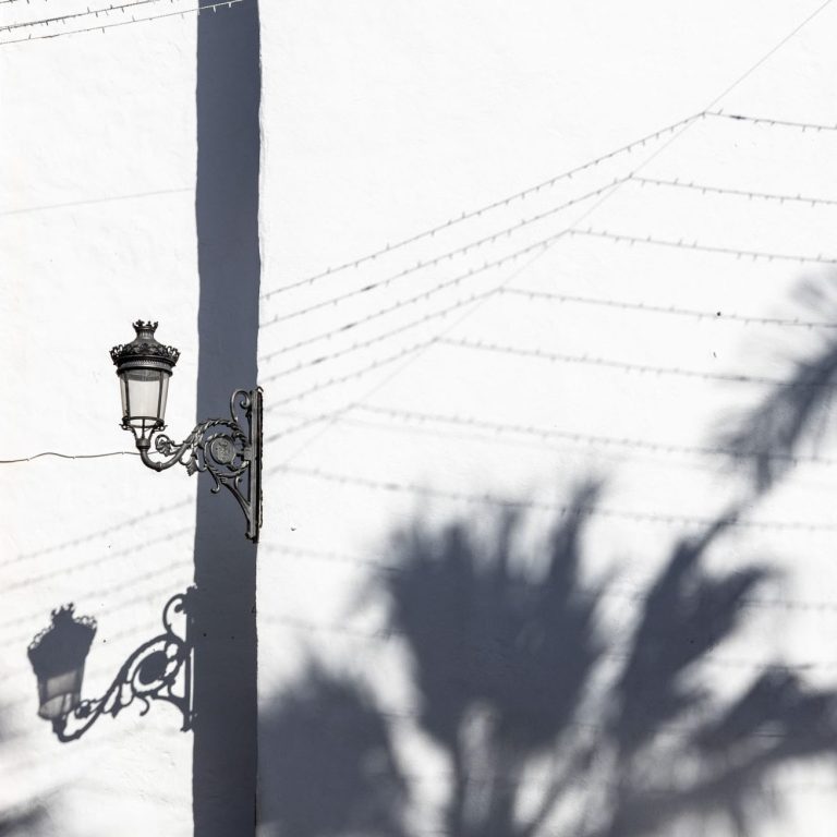 Fotografie Ein Mann mit Megaphon